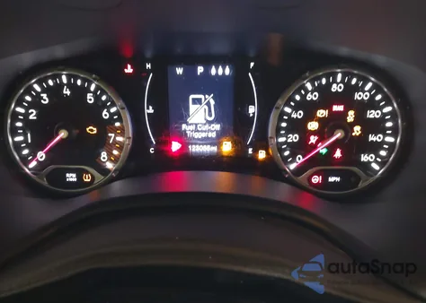 2019 Jeep Renegade Latitude 4X4 z USA, uszkodzony, nr VIN ZACNJBBB6KPK50527